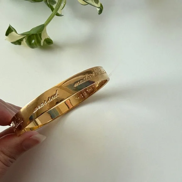 Kate spade gold idiom bangle bracelet “this is the year to…” - Picture 4 of 6